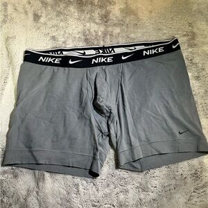 Nike size xl boxer briefs shorts grey